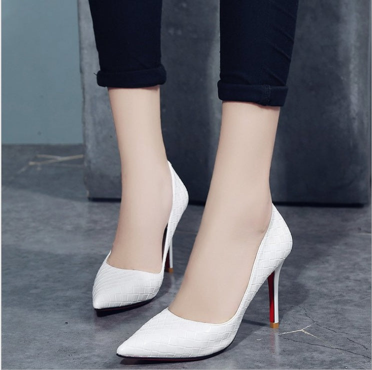 White / 39